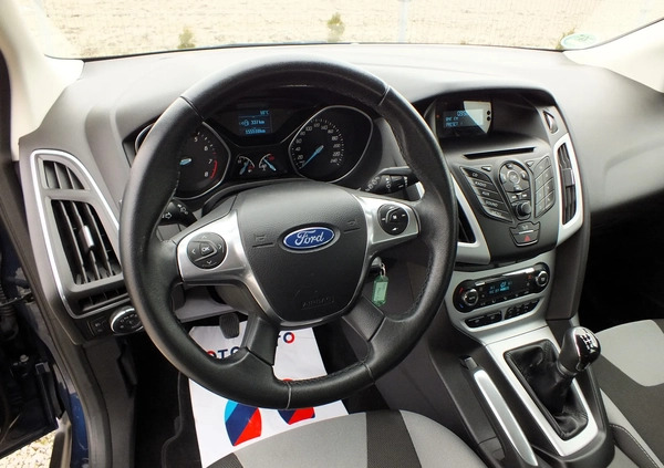 Ford Focus cena 23900 przebieg: 155000, rok produkcji 2012 z Gniezno małe 121